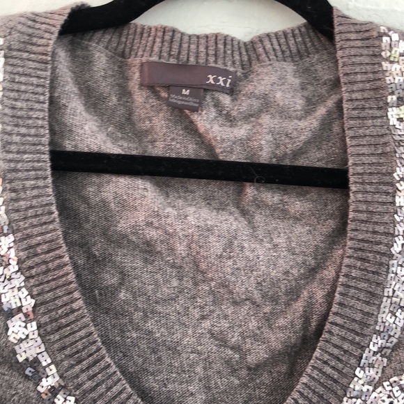 ❤️3 for $12 - Forever 21  bow sweater - Picture 2 of 5